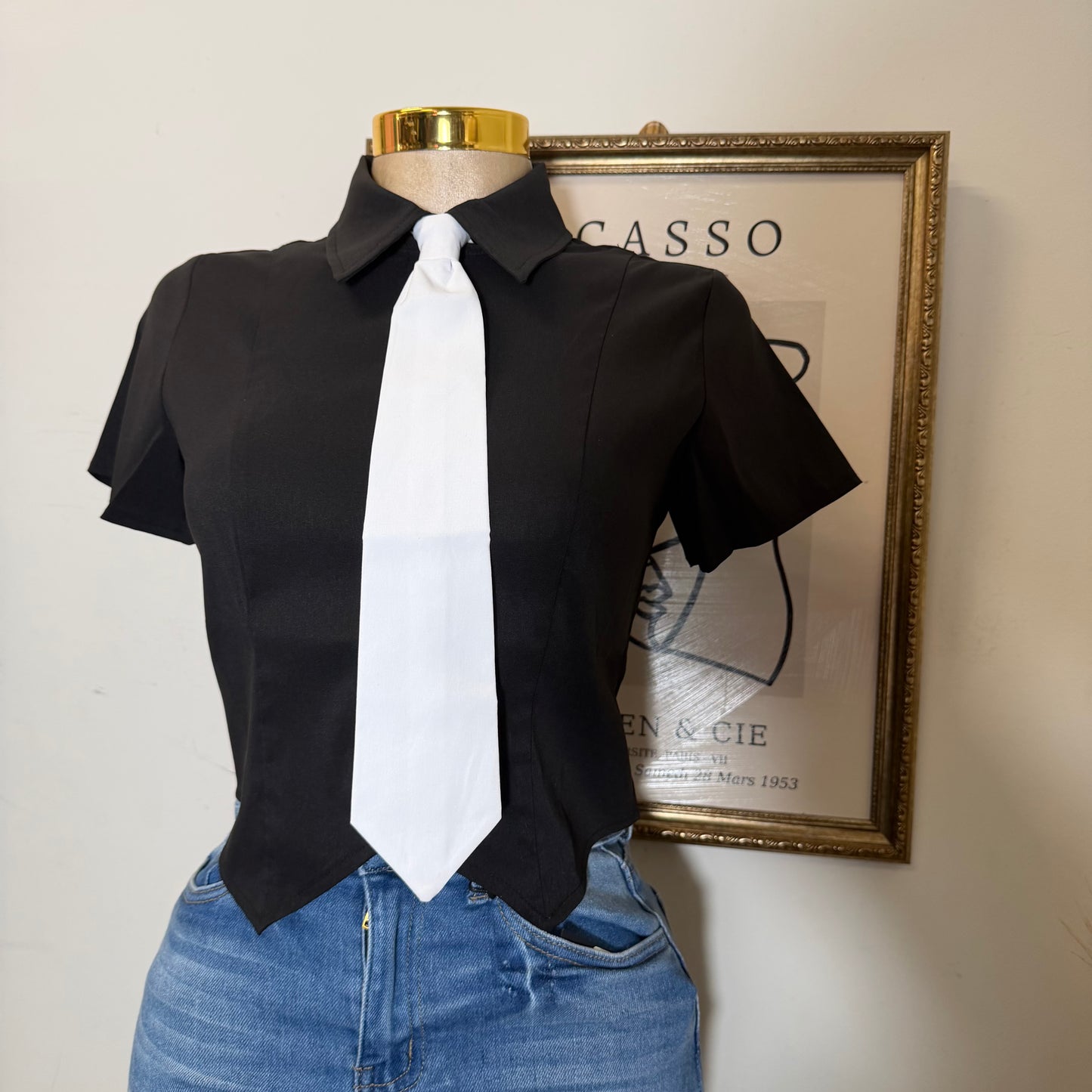 Stretched Button Up with Contrast Tie-Black