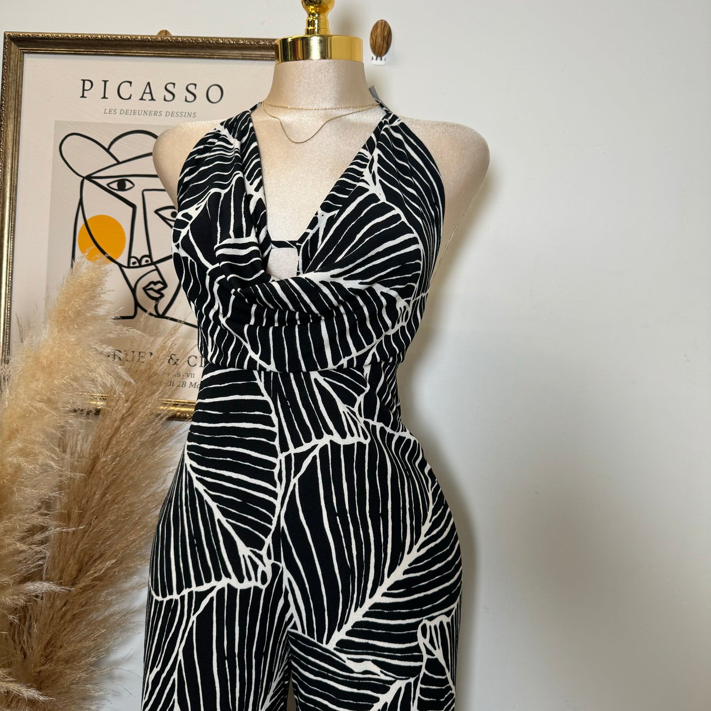 Leaf Print  Cowl Neck Halter Jumpsuit-black/White