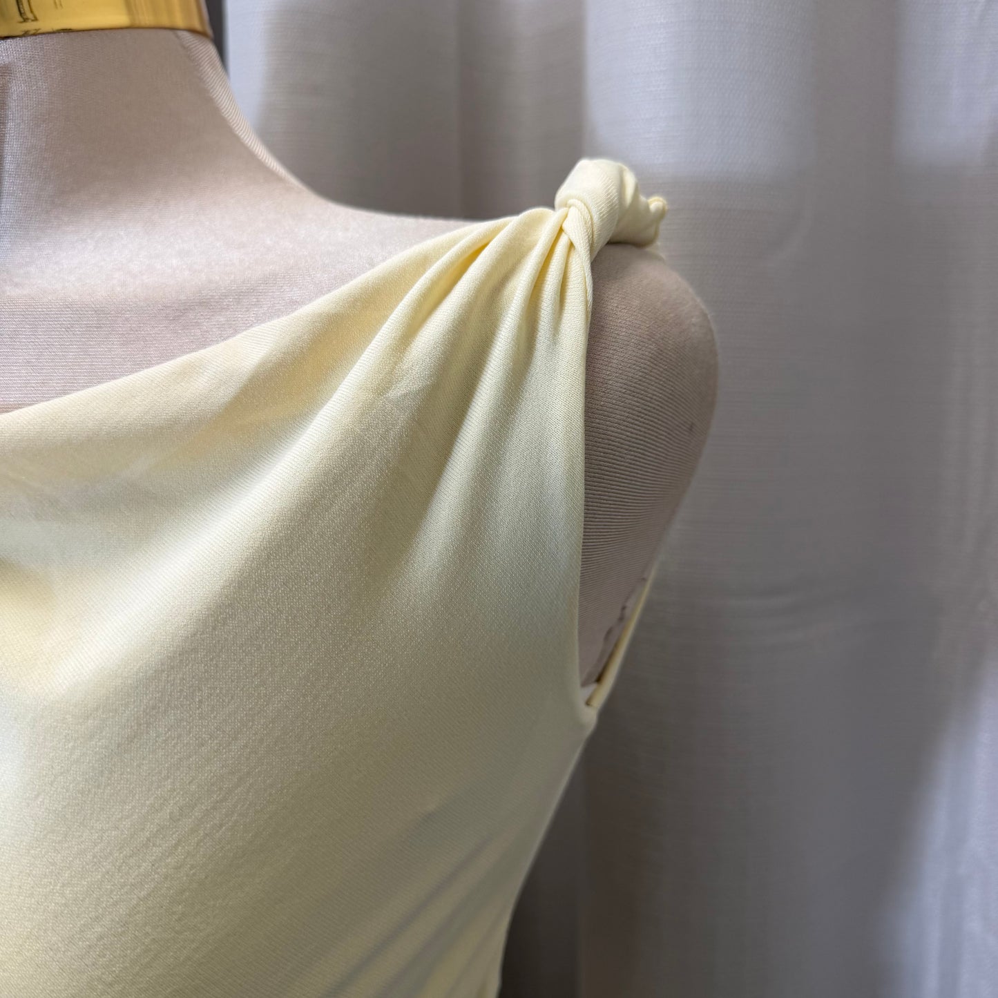 Asymmetric shoulder Gold Detail-Butter Cream