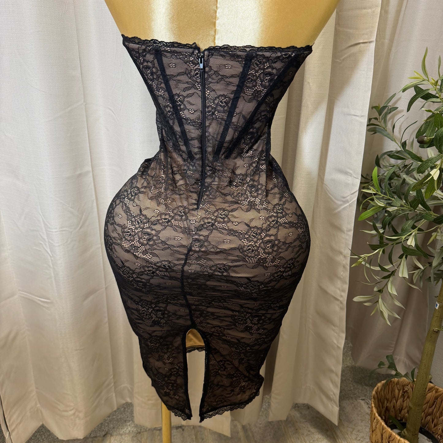 Stretch Lace Corset Body Midi Dress-Black