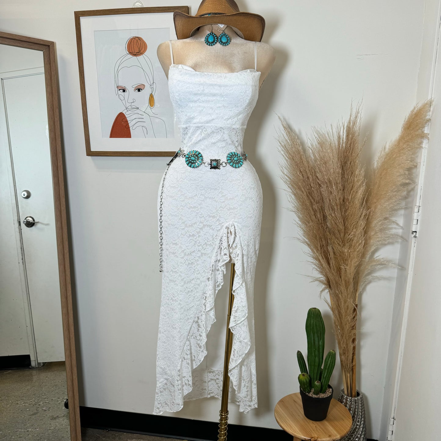 Corazón Mágico Lace Dress-White