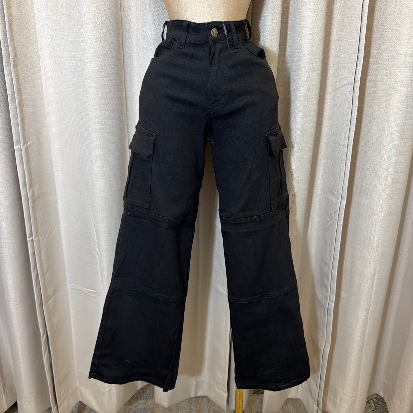 Cargo High waisted pants- Black