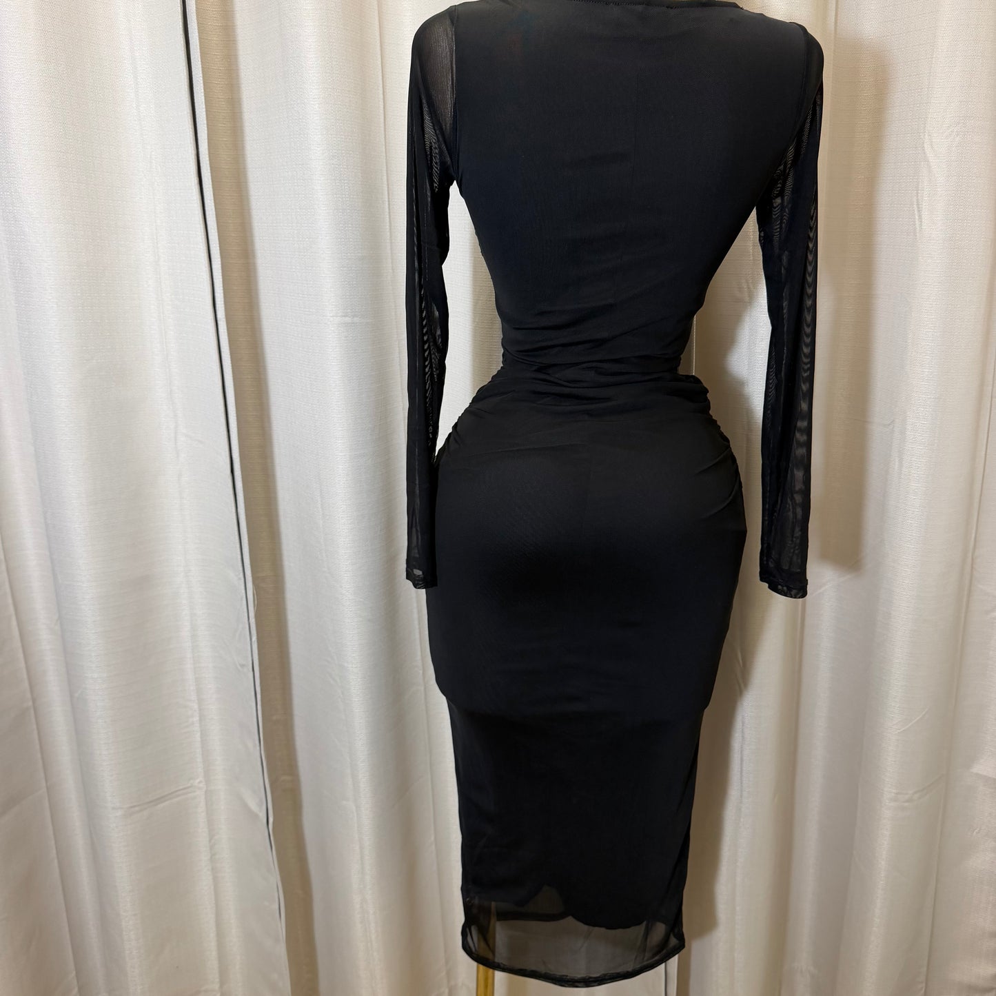 Front Trim mesh Midi dress-Black