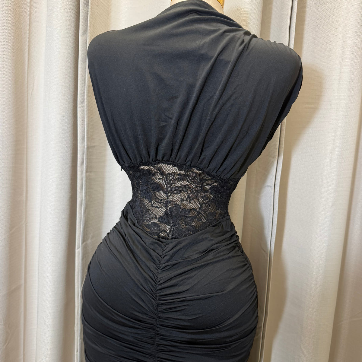Short sleeve Lace Maxi Dress-Black