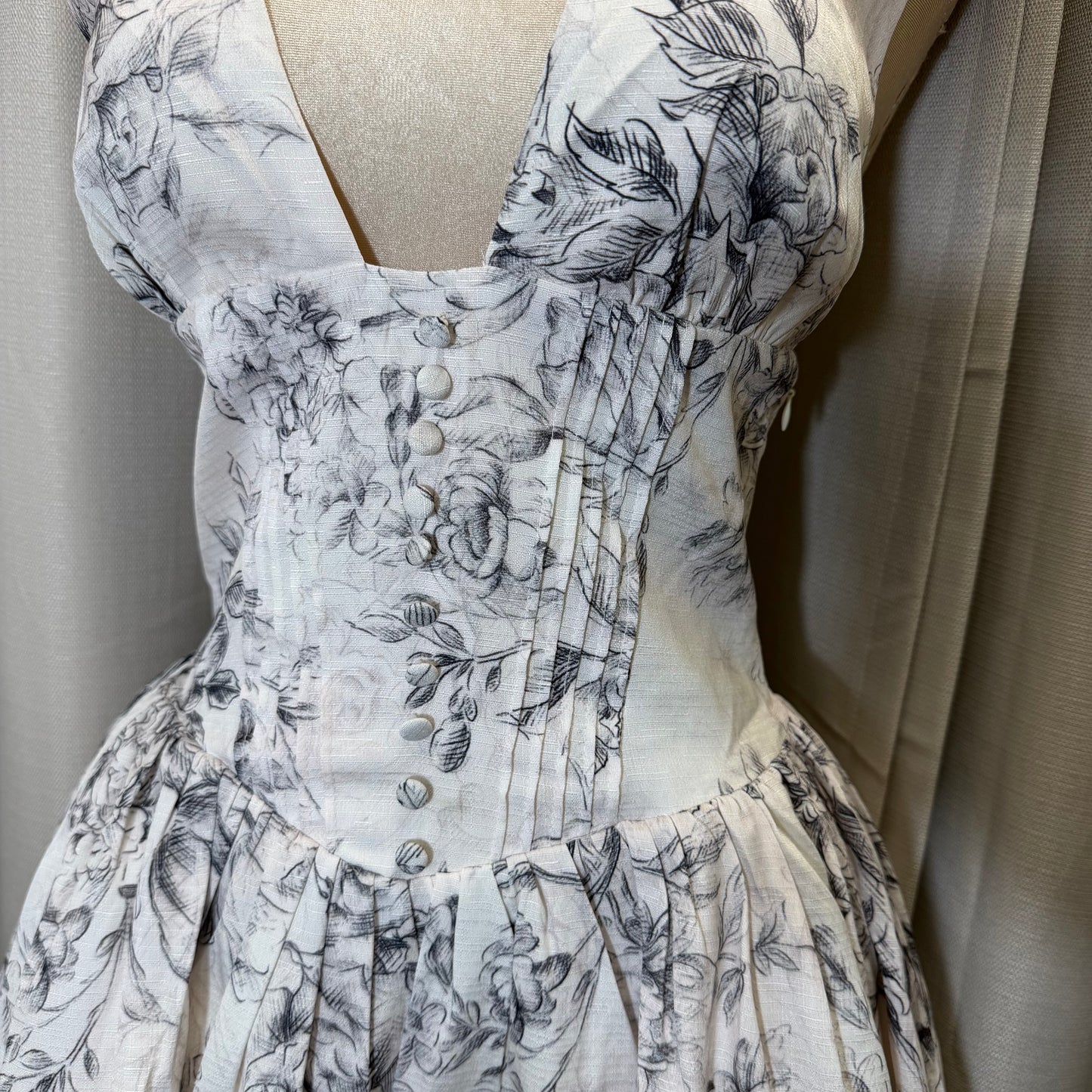 Floral Halter Neckline Open Back Smocking Fit-White/Black