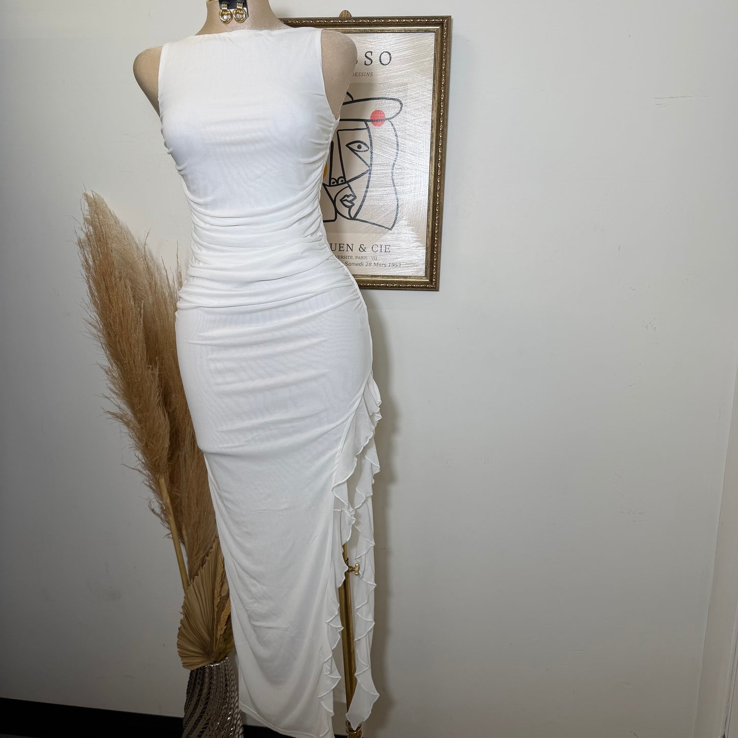 Elegant Ruched Silit Maxi Dress-Ivory