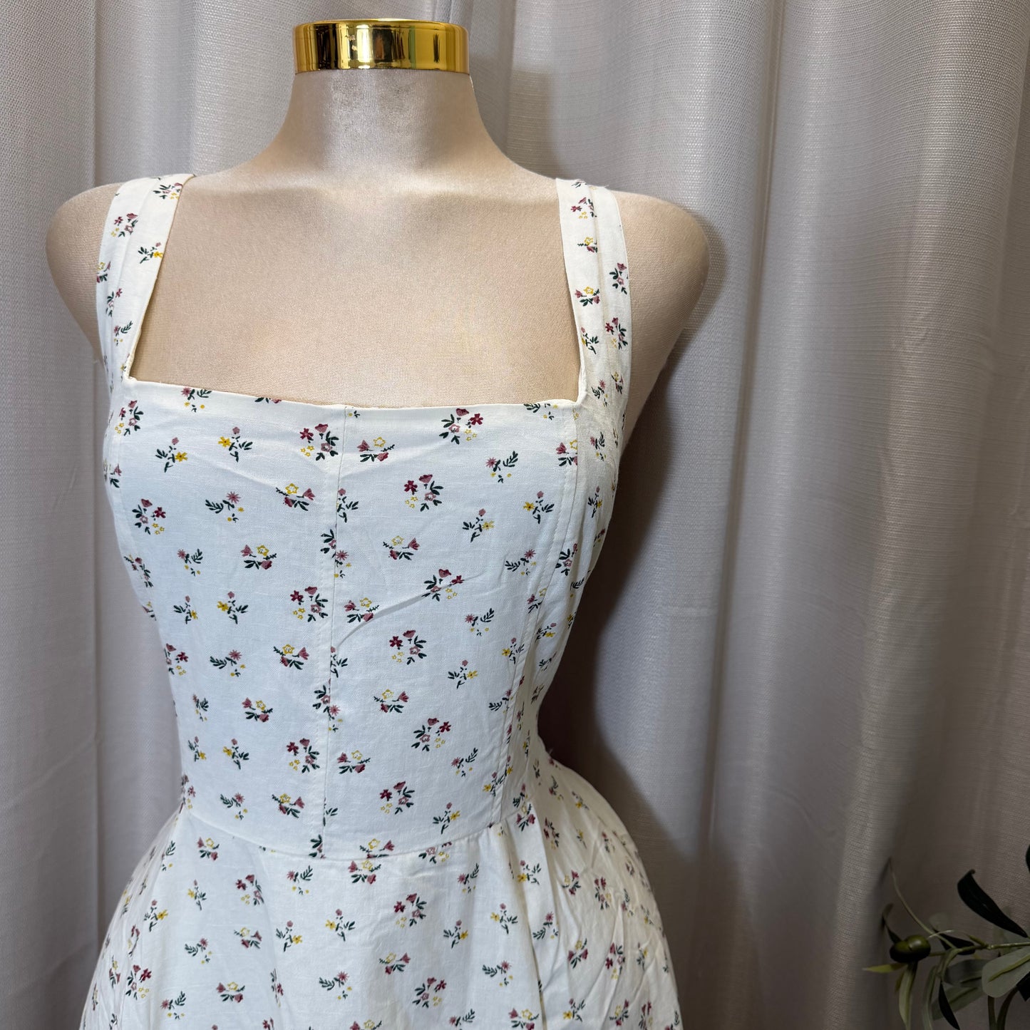 PL- Floral Smocked Midi Dress-Ivory