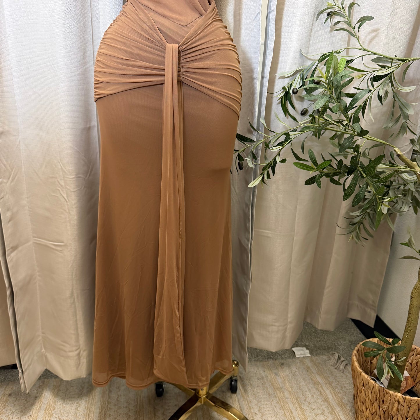HALTER TWIST FRONT DRAPED MAXI DRESS-Brown