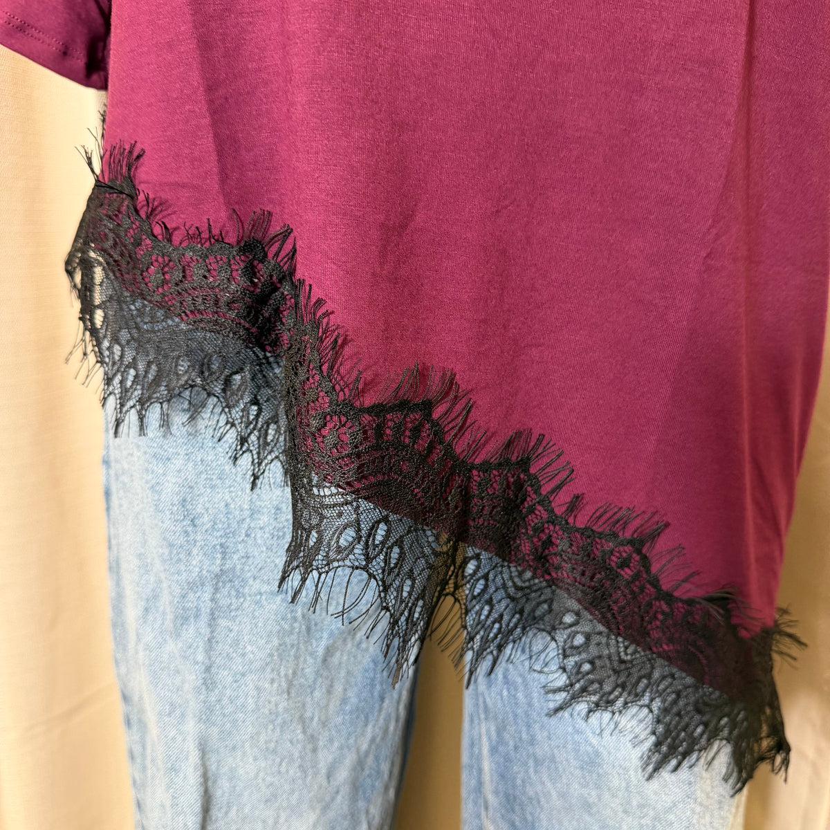Short sleeve Lace Detail Oversize  Top-Plum with Black