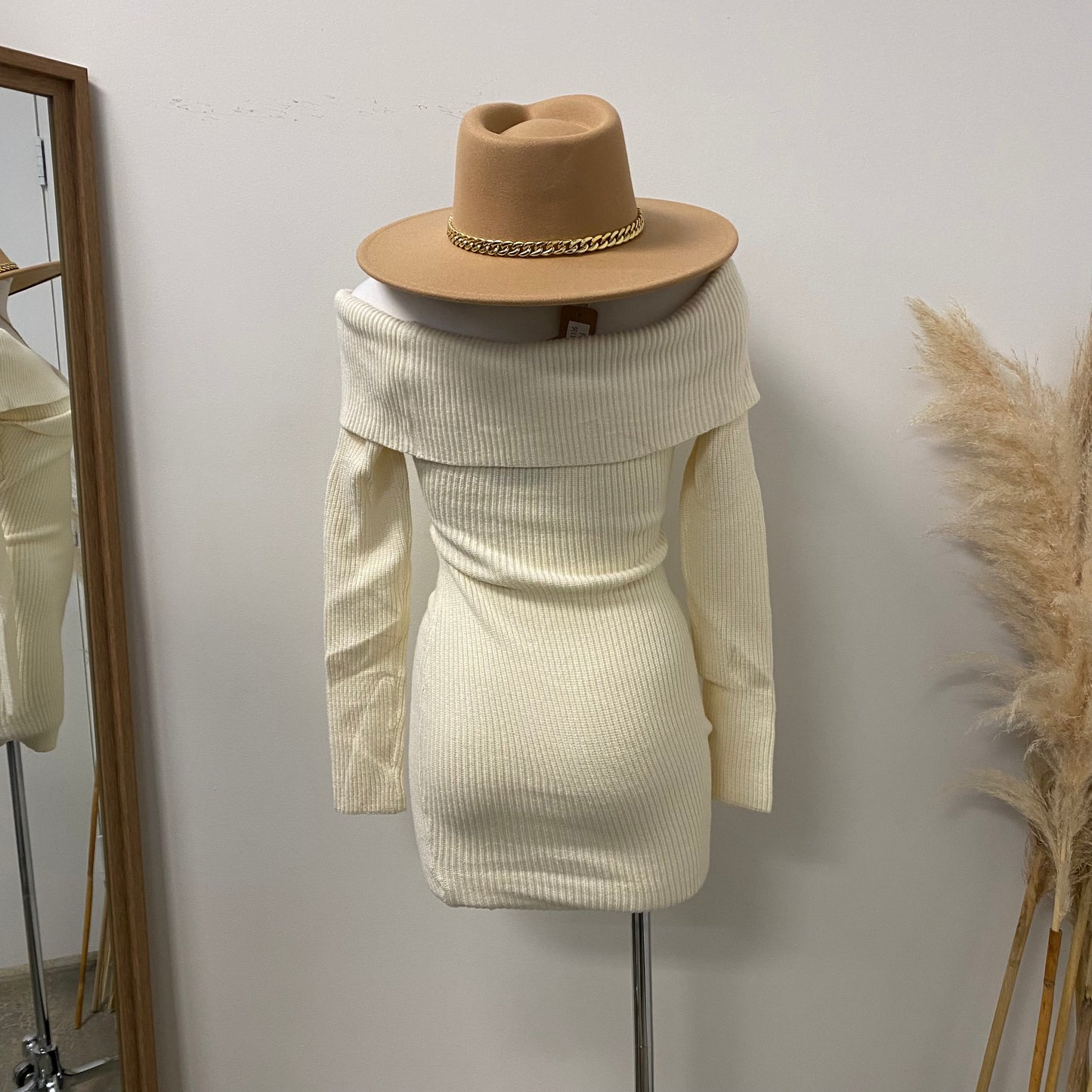 Dinaly Sweter Dress- Ivory