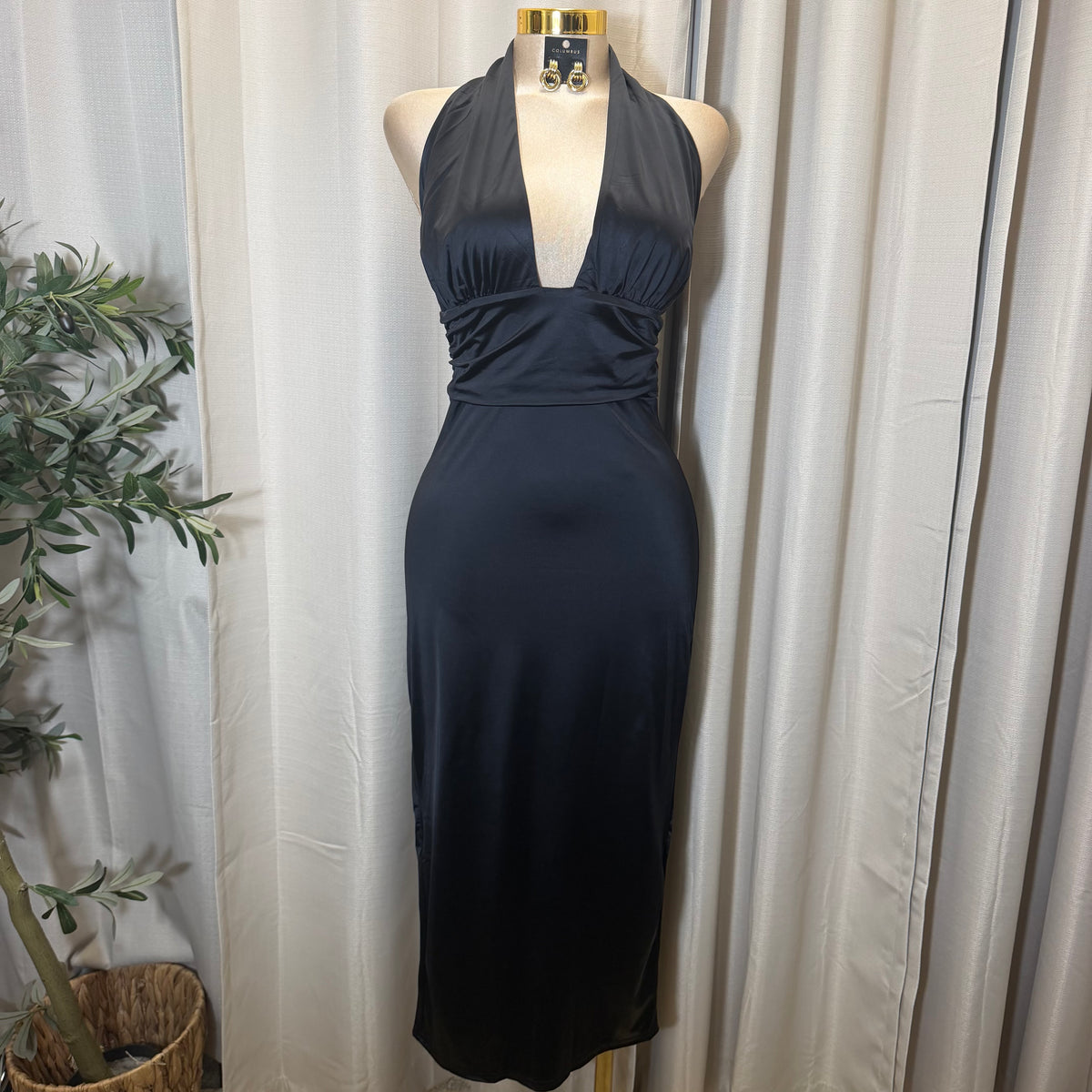 STRETCH SATIN KNIT OPEN BACK MIDI DRESS-Black