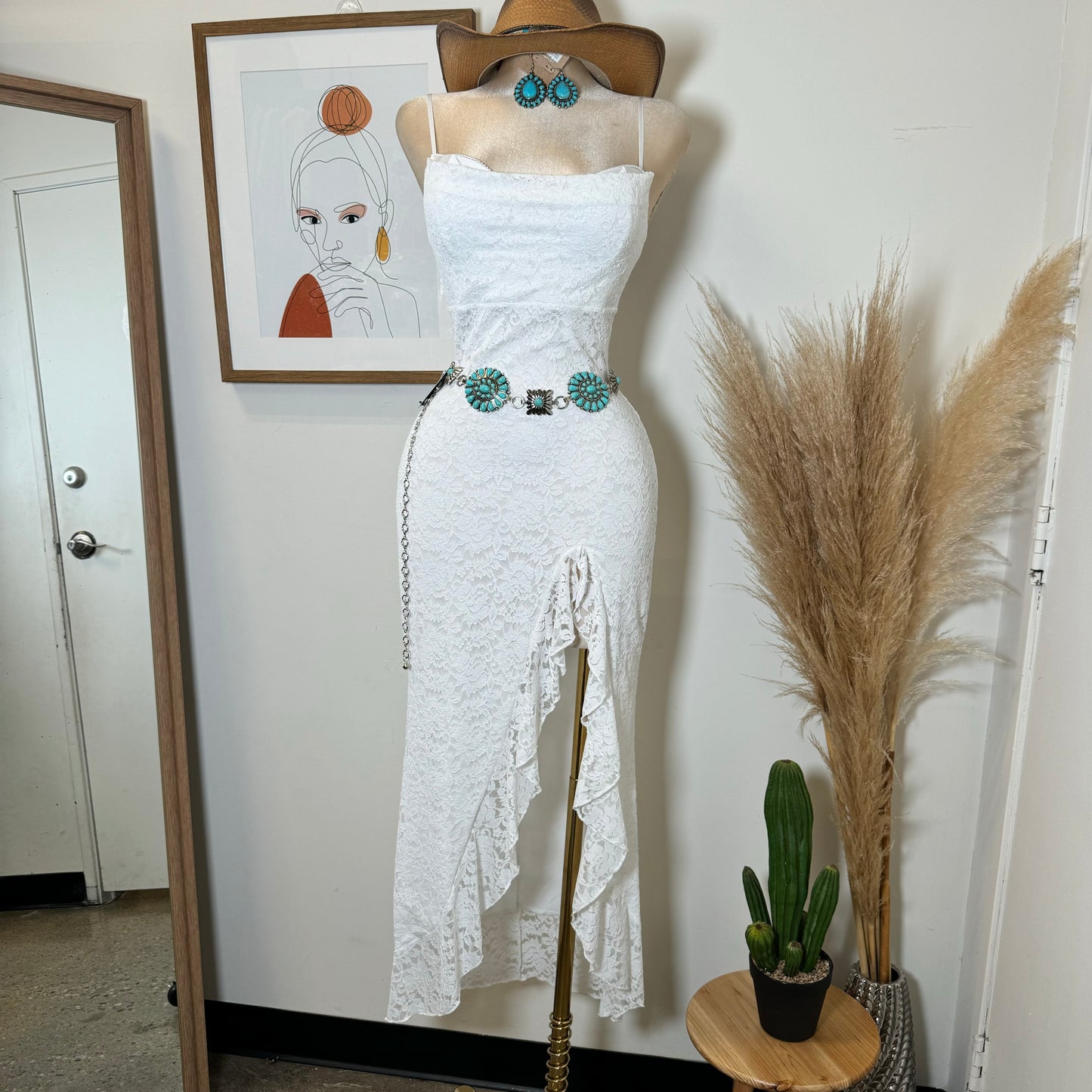 Corazón Mágico Lace Dress-White