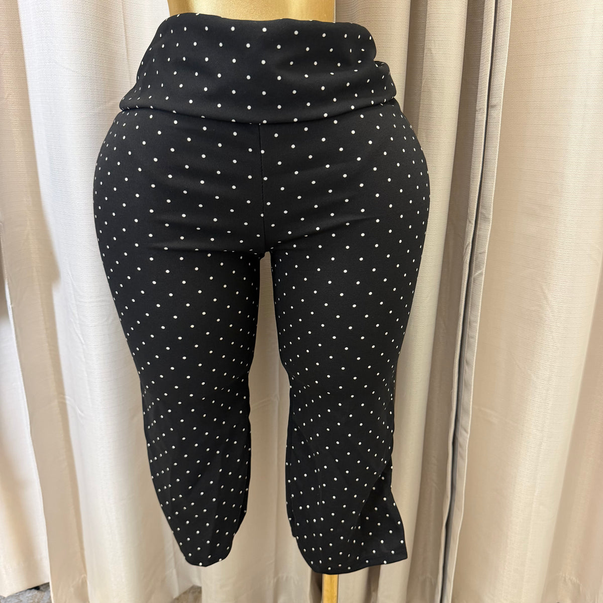 PL-Capri Polka Dot-Black/White