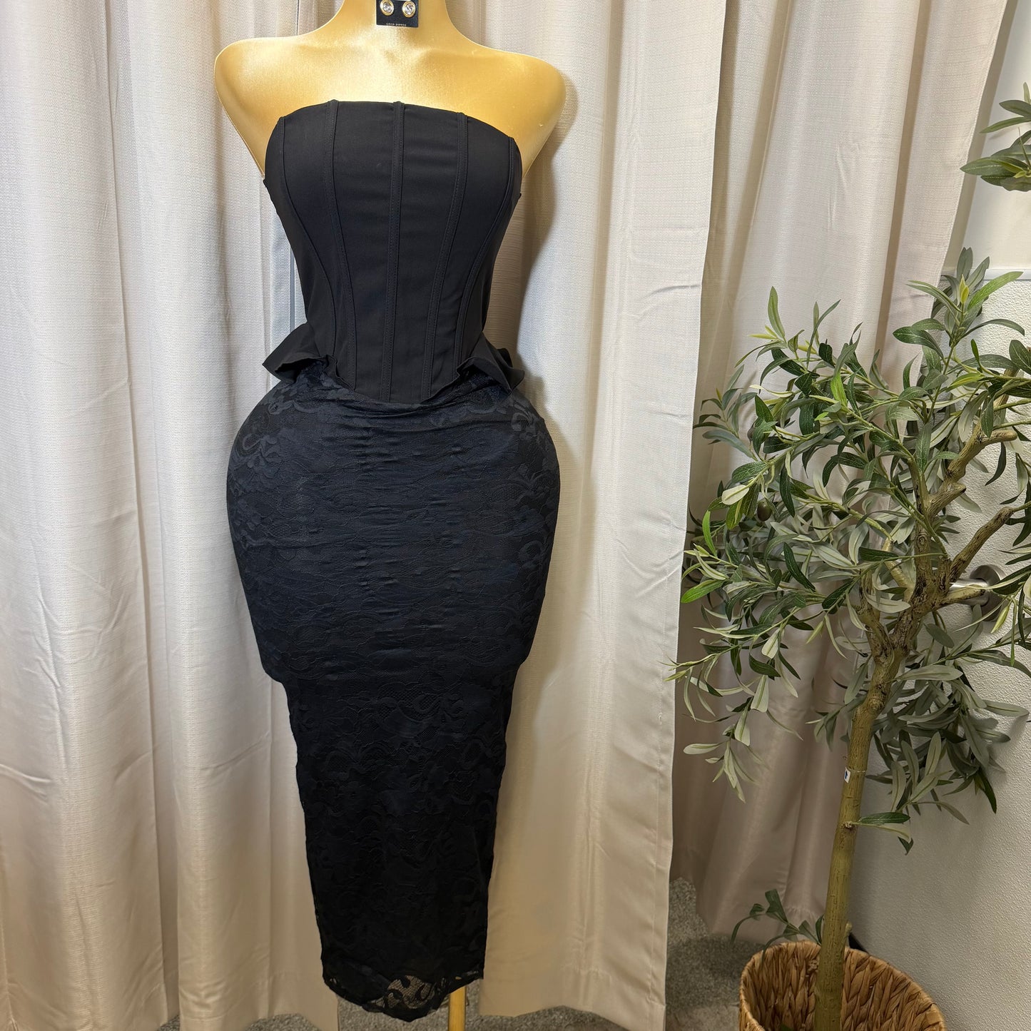 Strapless Corset Lace Midi Dress-Black