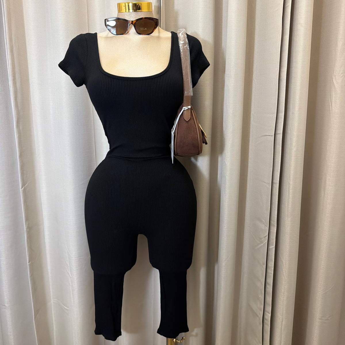 Short sleeve Capri Romper-Black