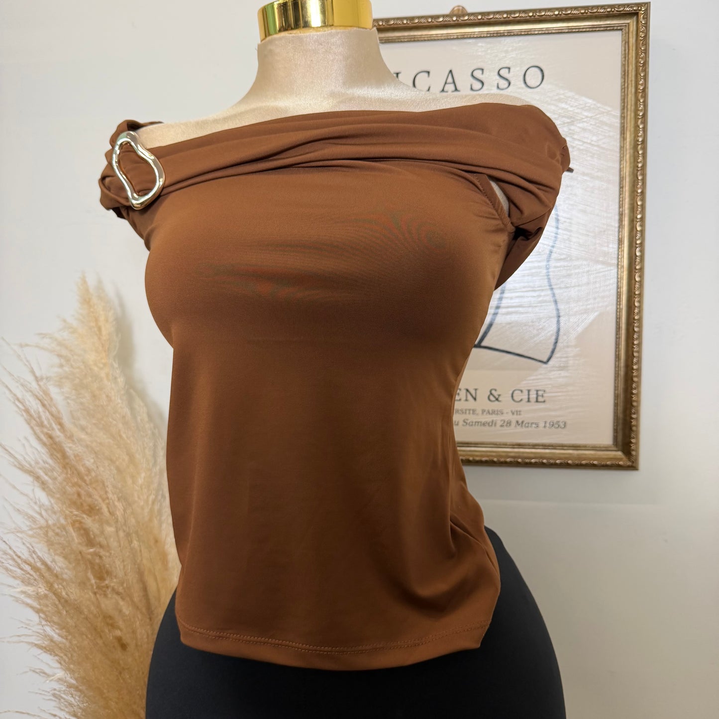 Off the shoulder Hardware Detail Top-Brown