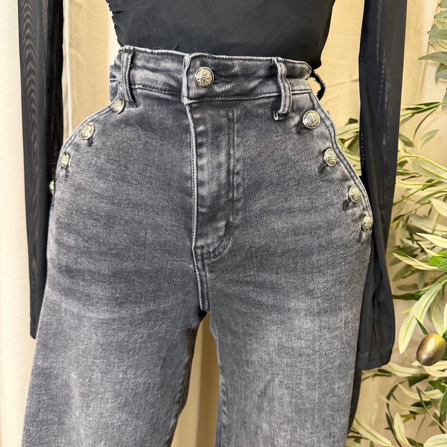 High Waisted Jeans Button On the Side-Black/Grey