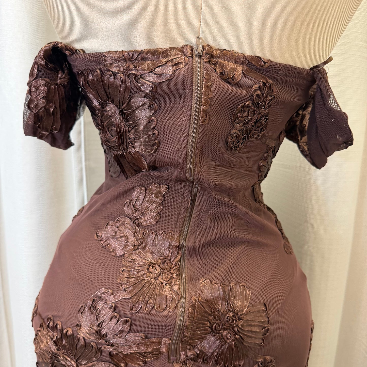 Elegant Floral Appliqué Off shoulder mermaid Maxi Dress-Brown