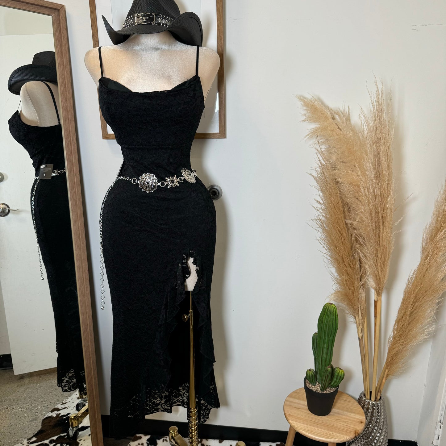 Corazón Mágico Lace Dress-Black