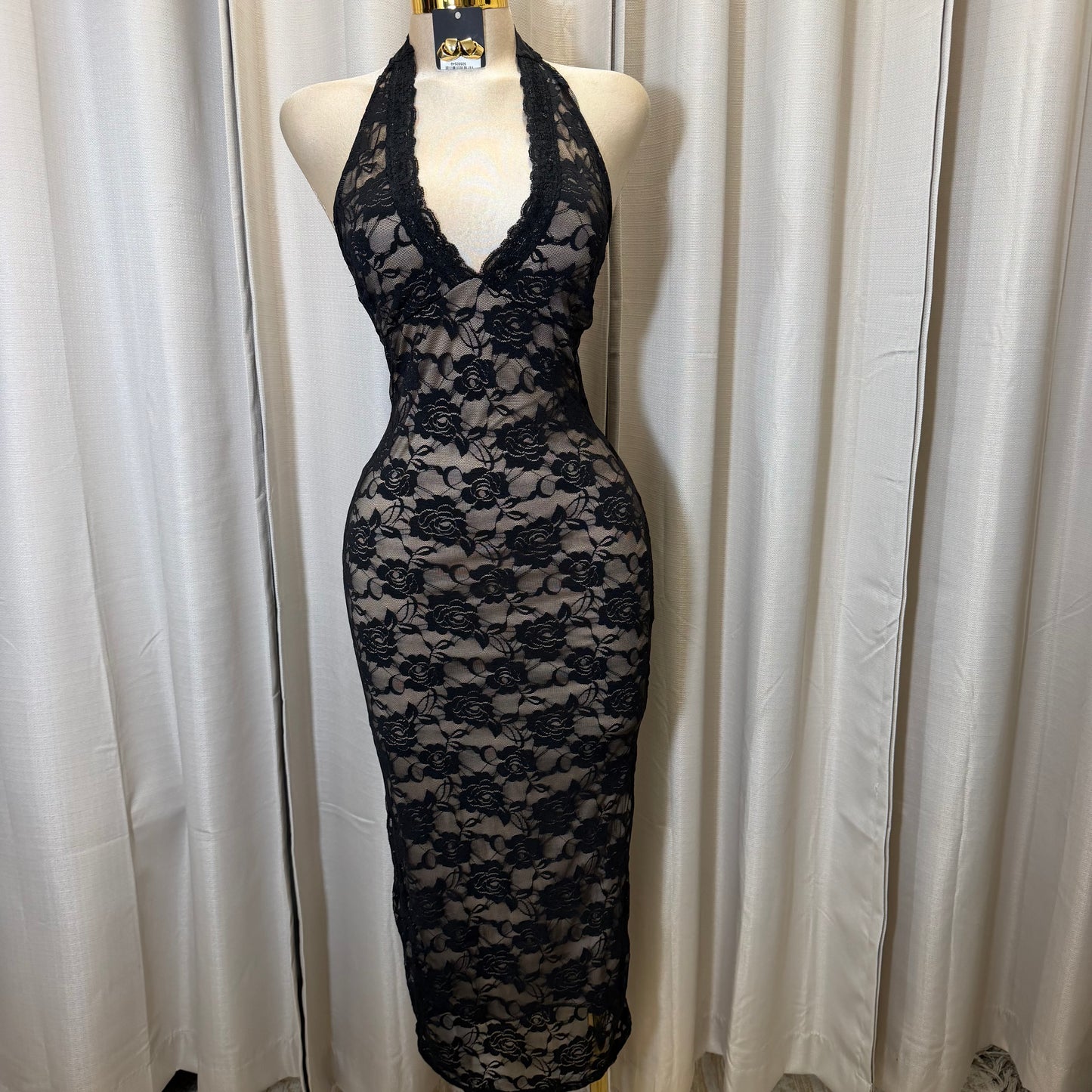 Halter back Tie Open back lace midi Dress-Black