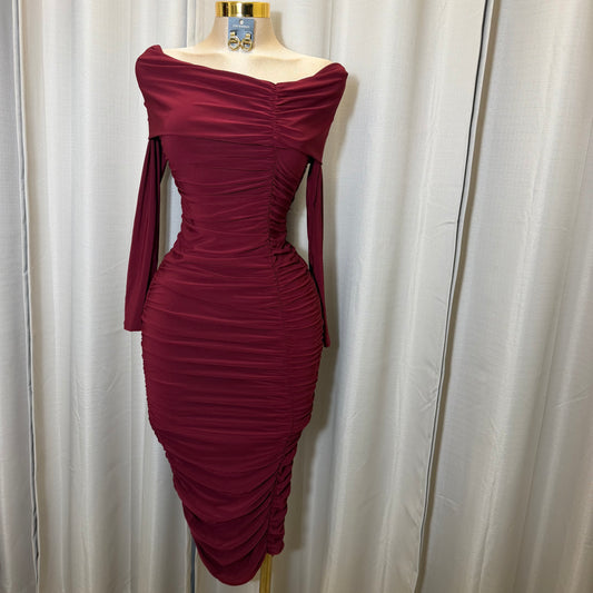Off shoulder Shirring midi Dress-Burgundy