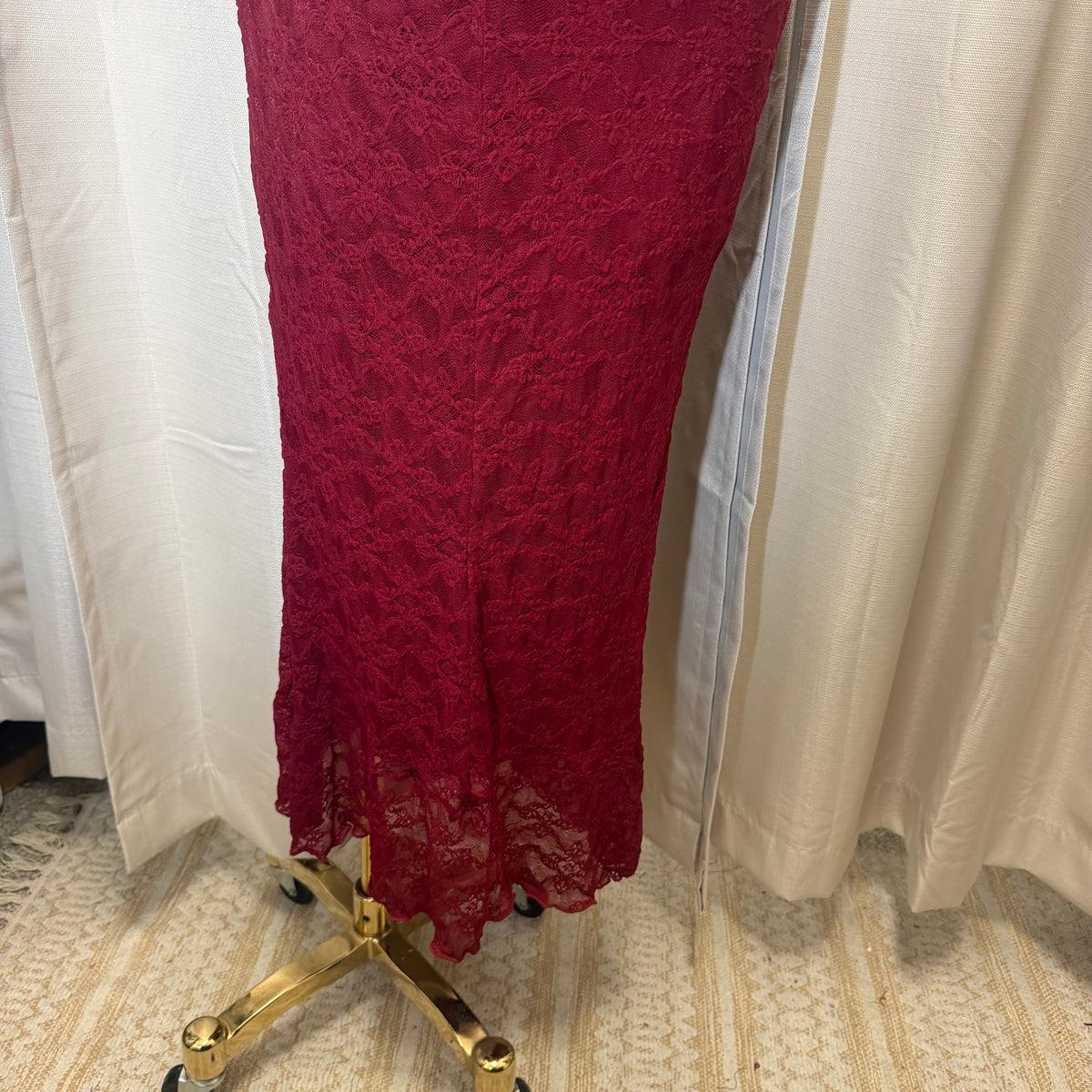 Mismaloya Dress-Lace Burgundy