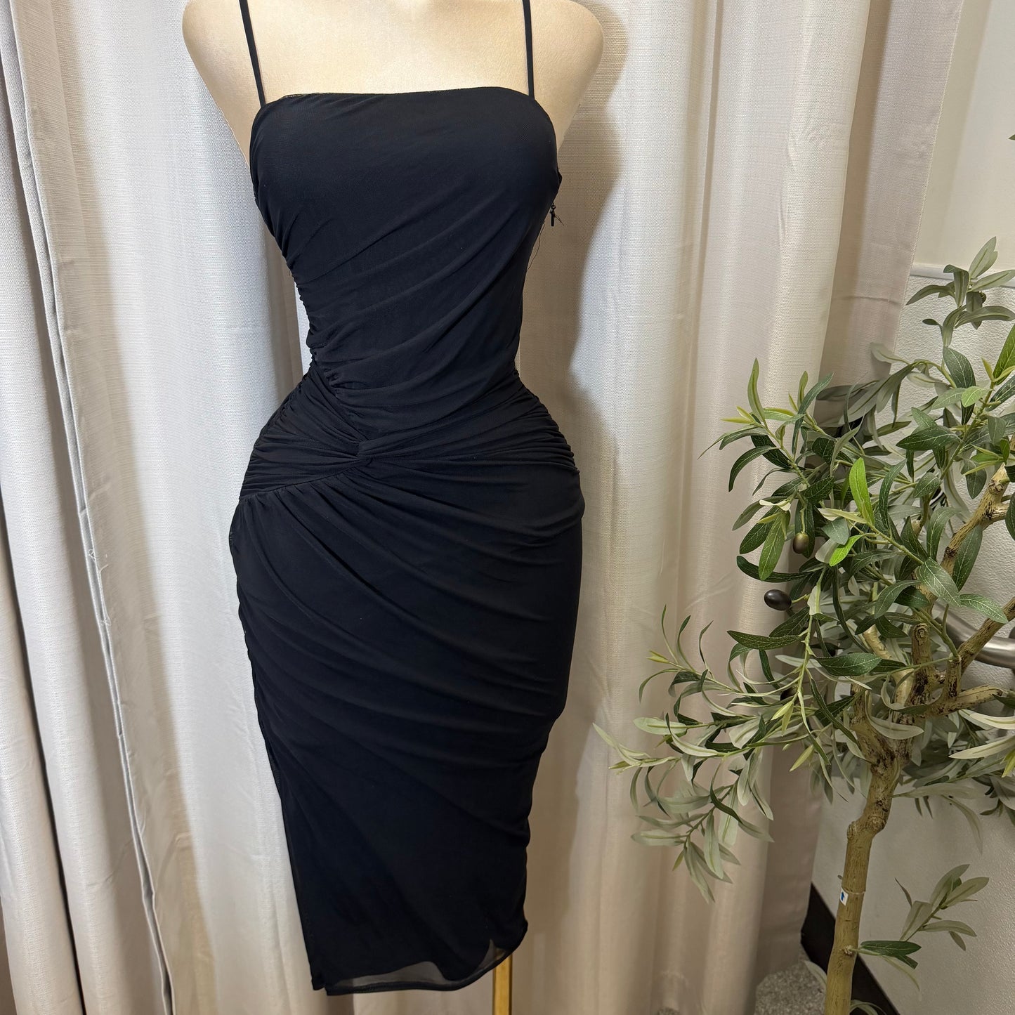 RUCHED MESH MIDI DRESS-Black