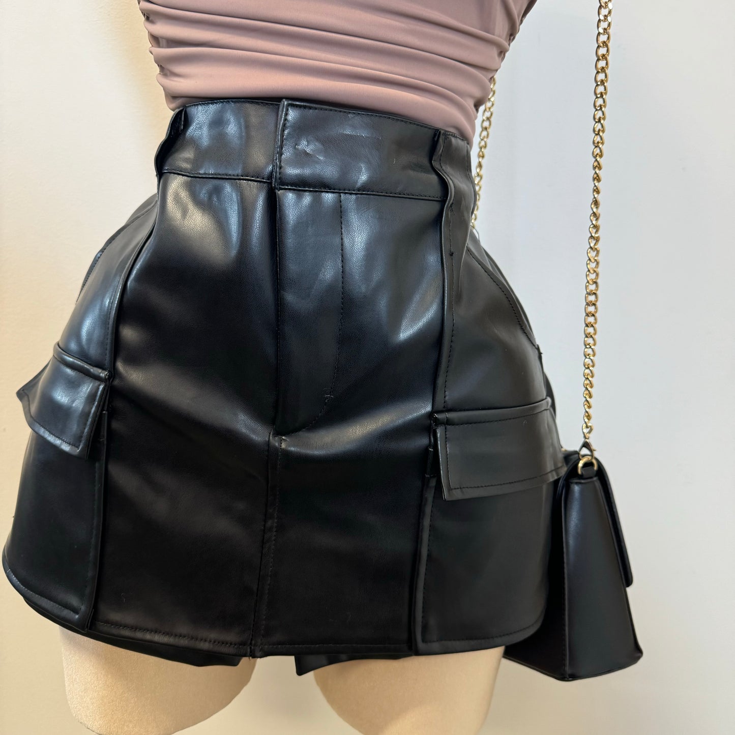 Carol Cargo Skort-Black