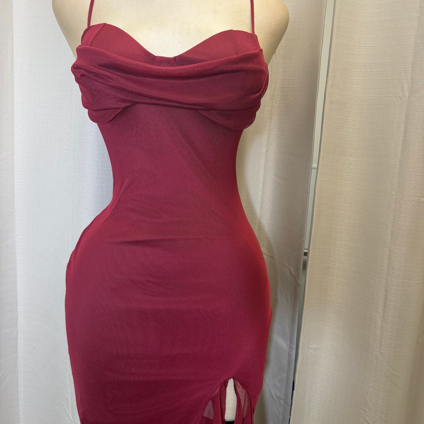 Mismaloya Mesh Dress-Burgundy