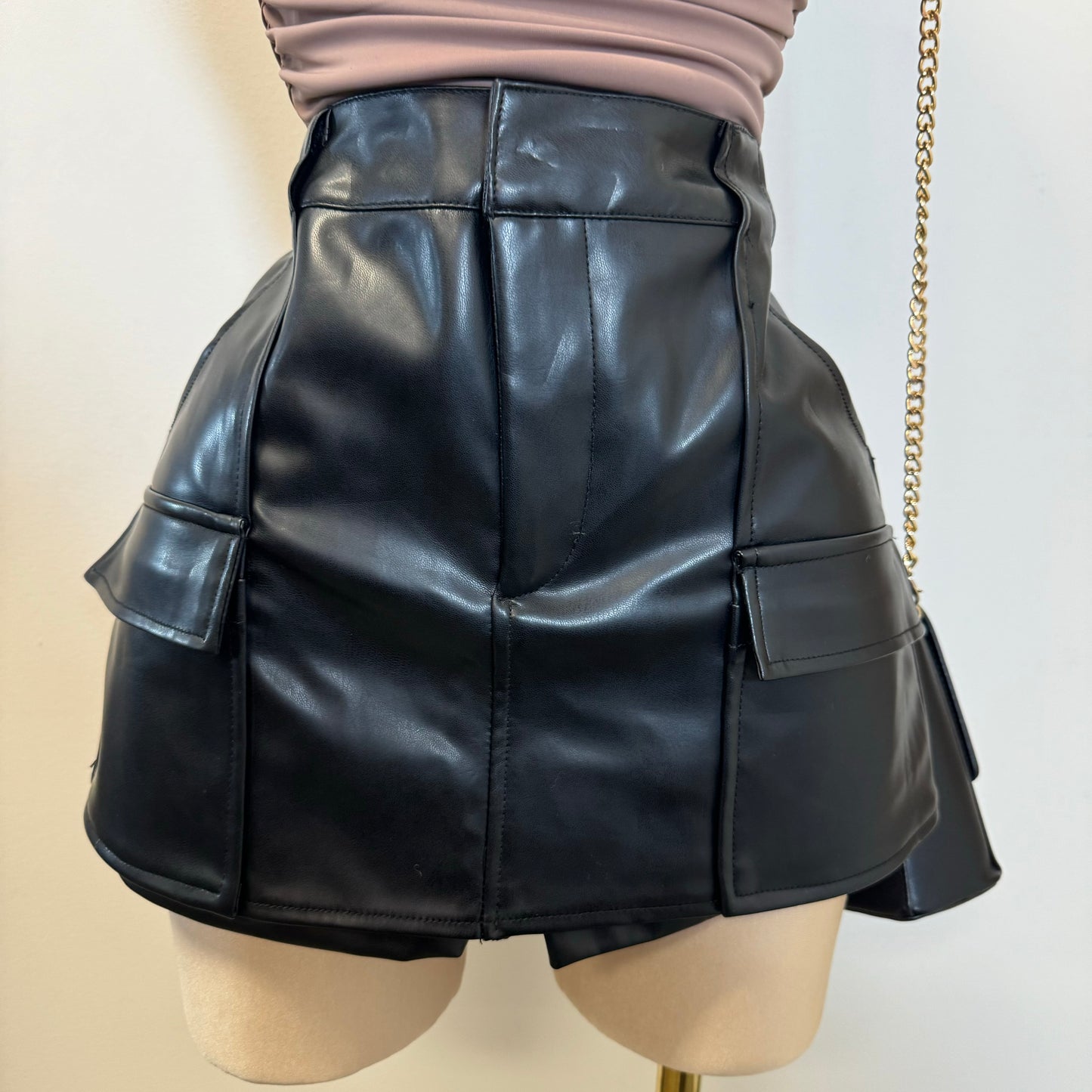 Carol Cargo Skort-Black