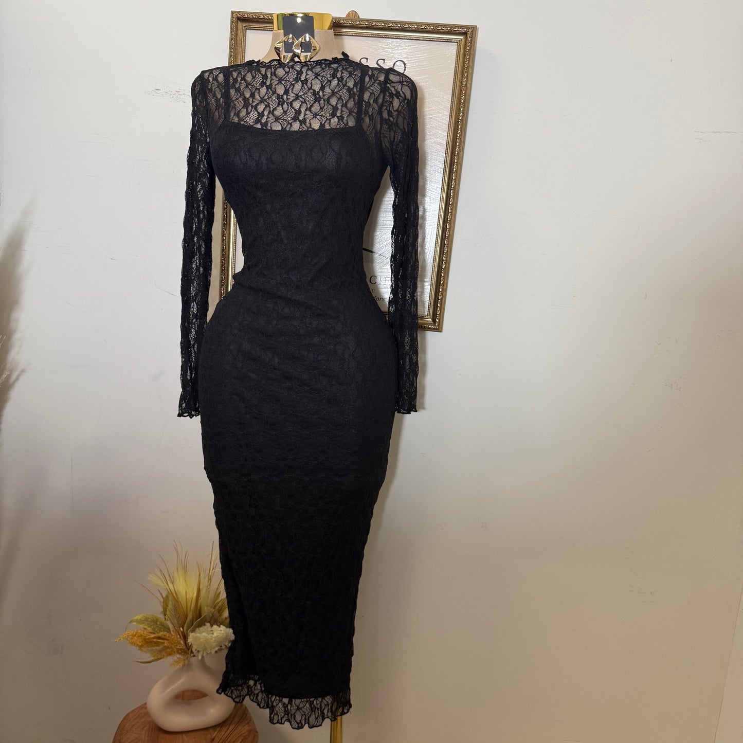 Rosie Lace Midi Dress-Black