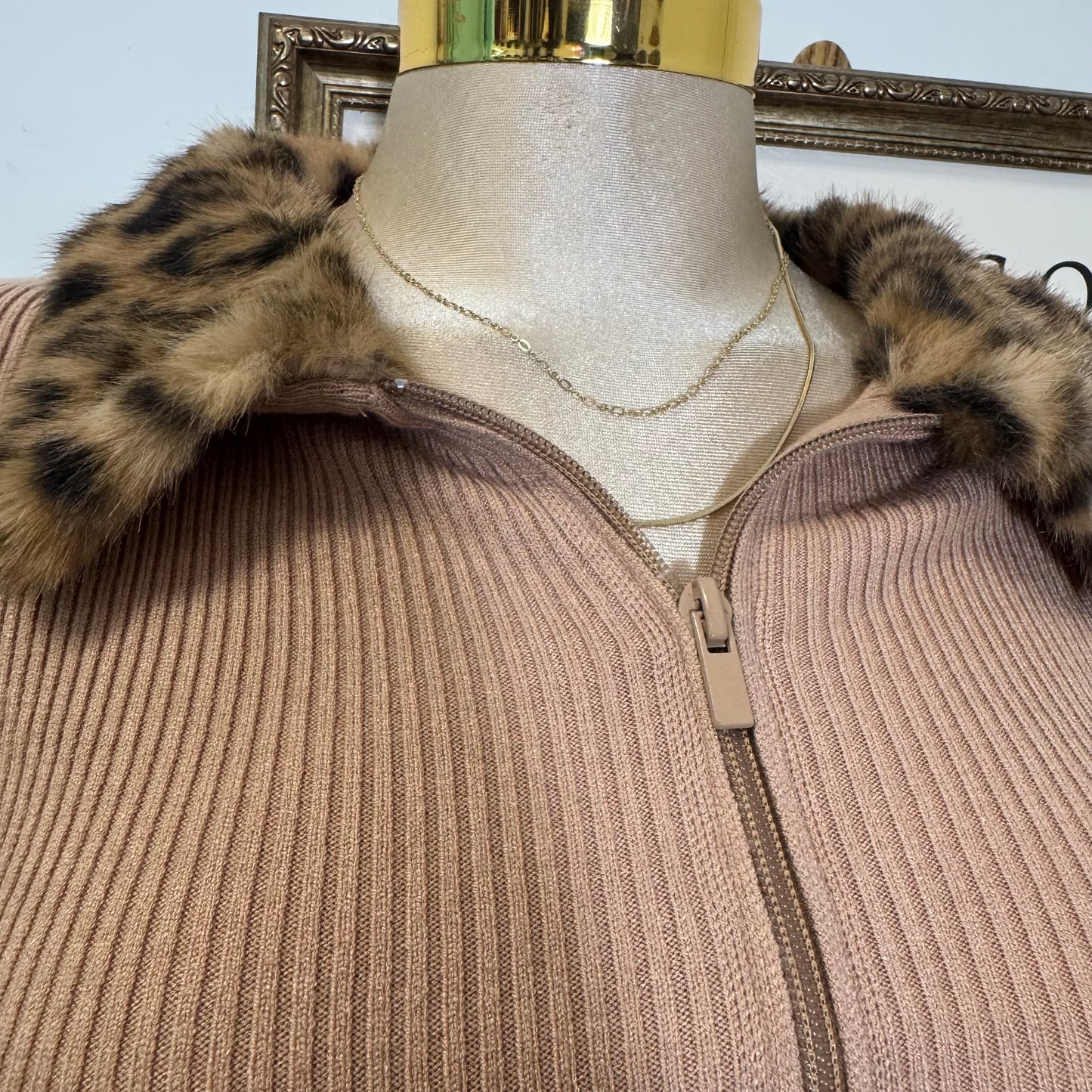 Leopard Fur Collard Double zip-Camel