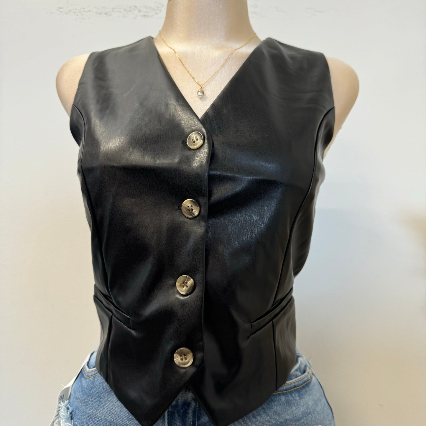 Georgina Vest-Black