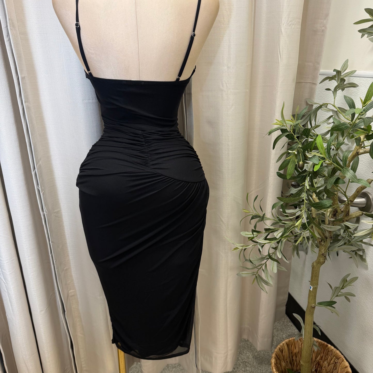 RUCHED MESH MIDI DRESS-Black
