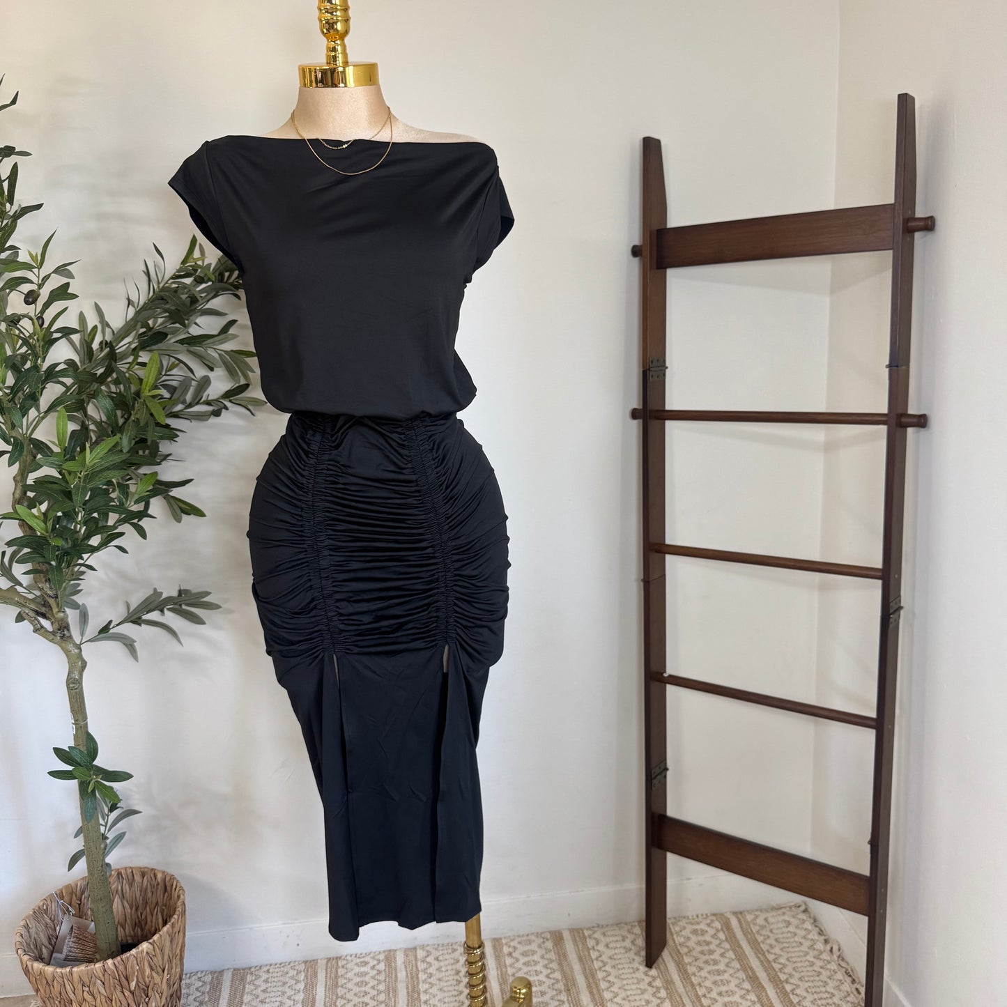 Ruched Elegance Draped Midi Dress-Black