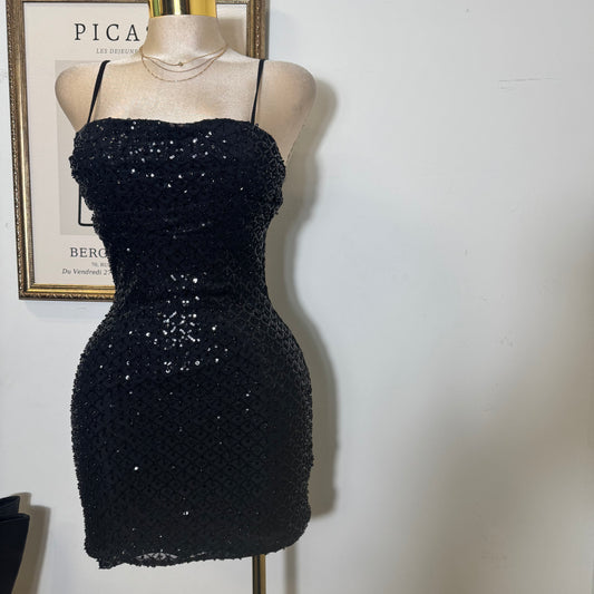Beads and Sequins Pleated Bodycon Mini Dress-Black