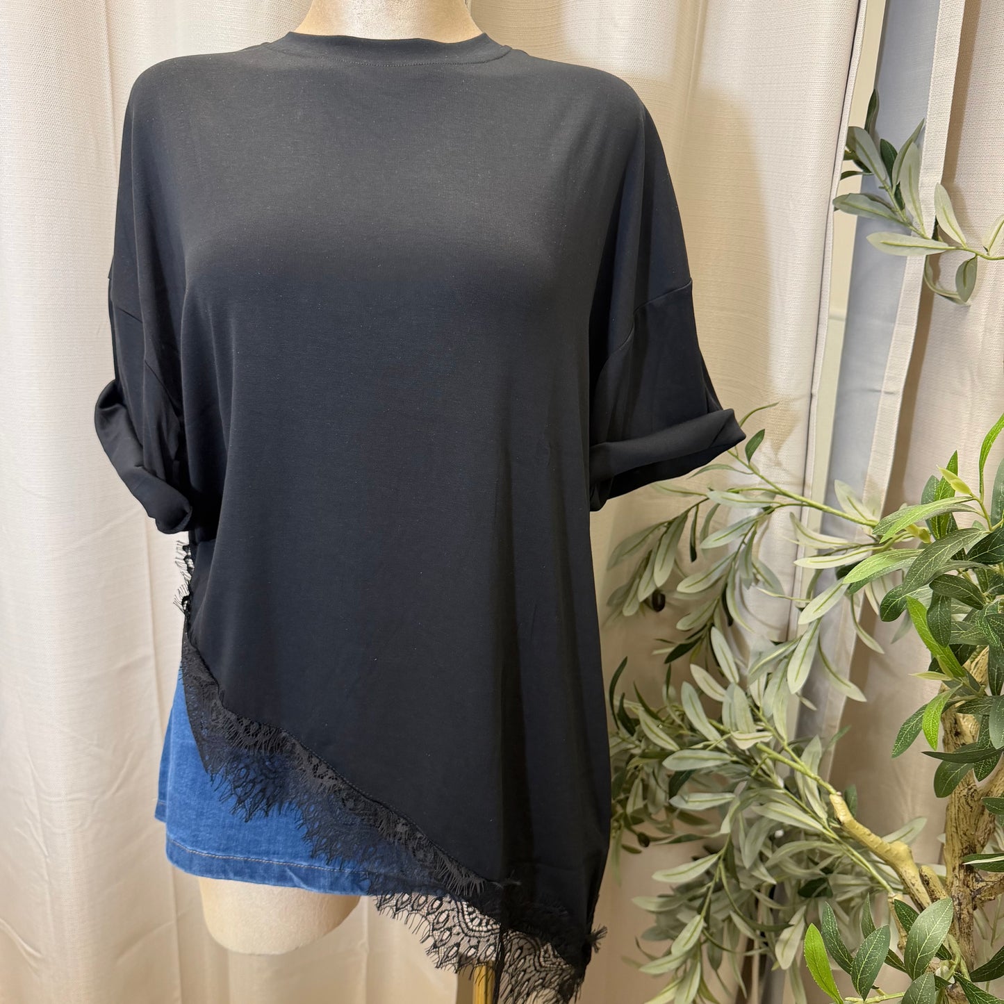 Short sleeve Lace Detail Oversize  Top-Black