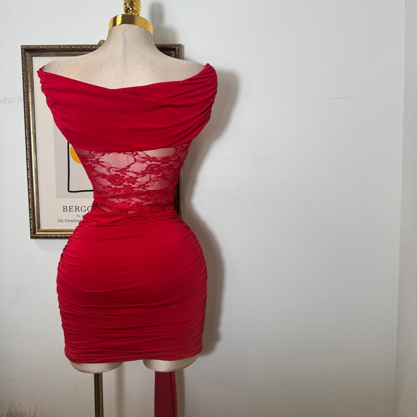 Off Shoulder Lace Dress-Red