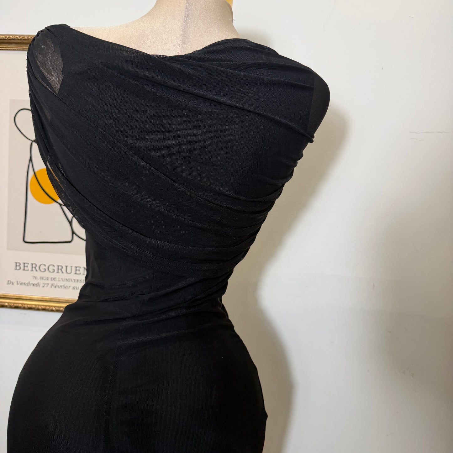 Maxi Mesh Dress Detail in the front -Black