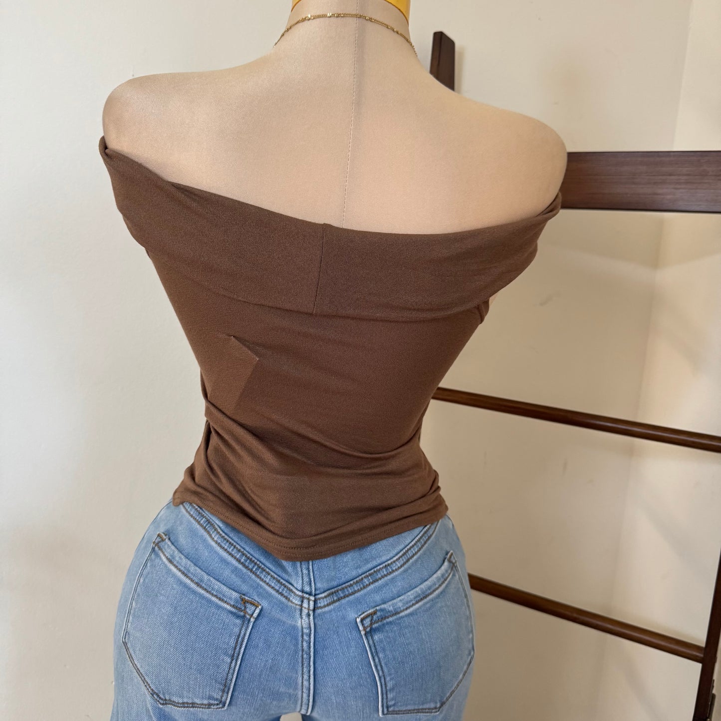 Twist Off The shoulder Top-Brown
