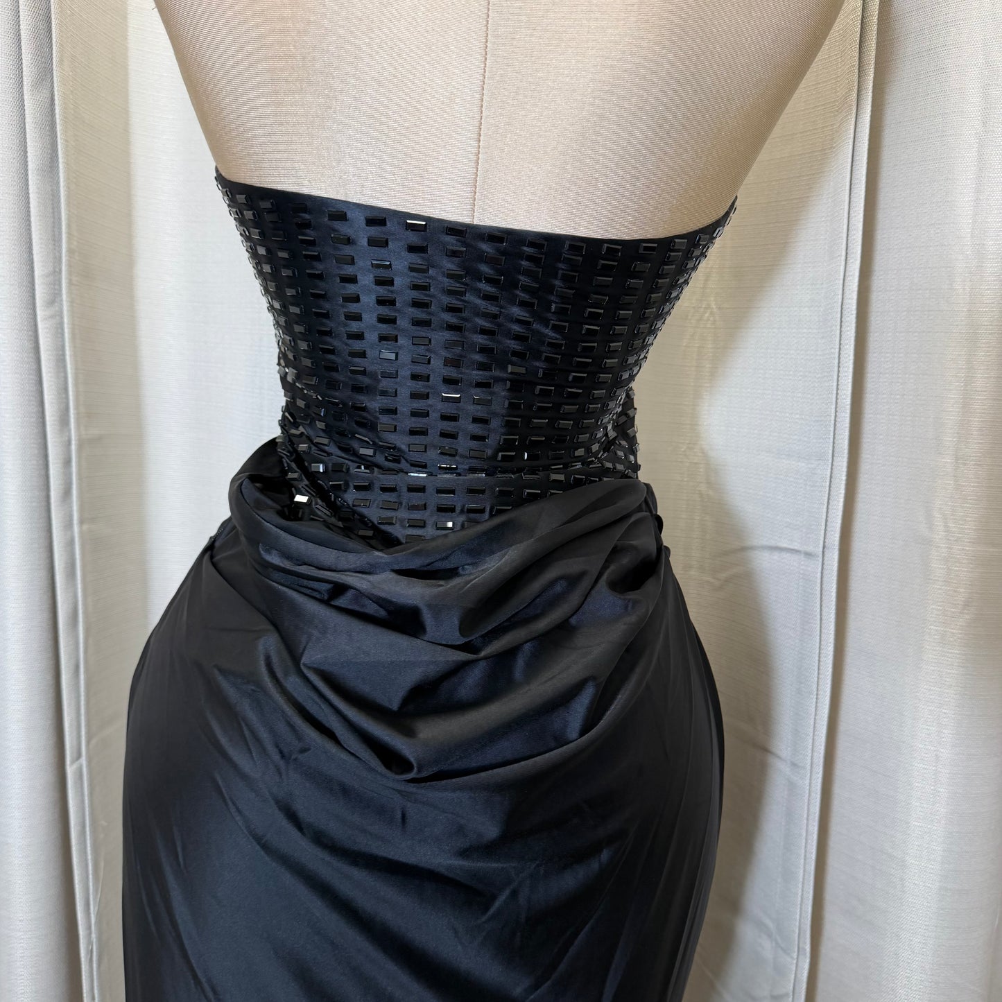 Rectangle Rhinestone satin mermaid maxi Dress-Black