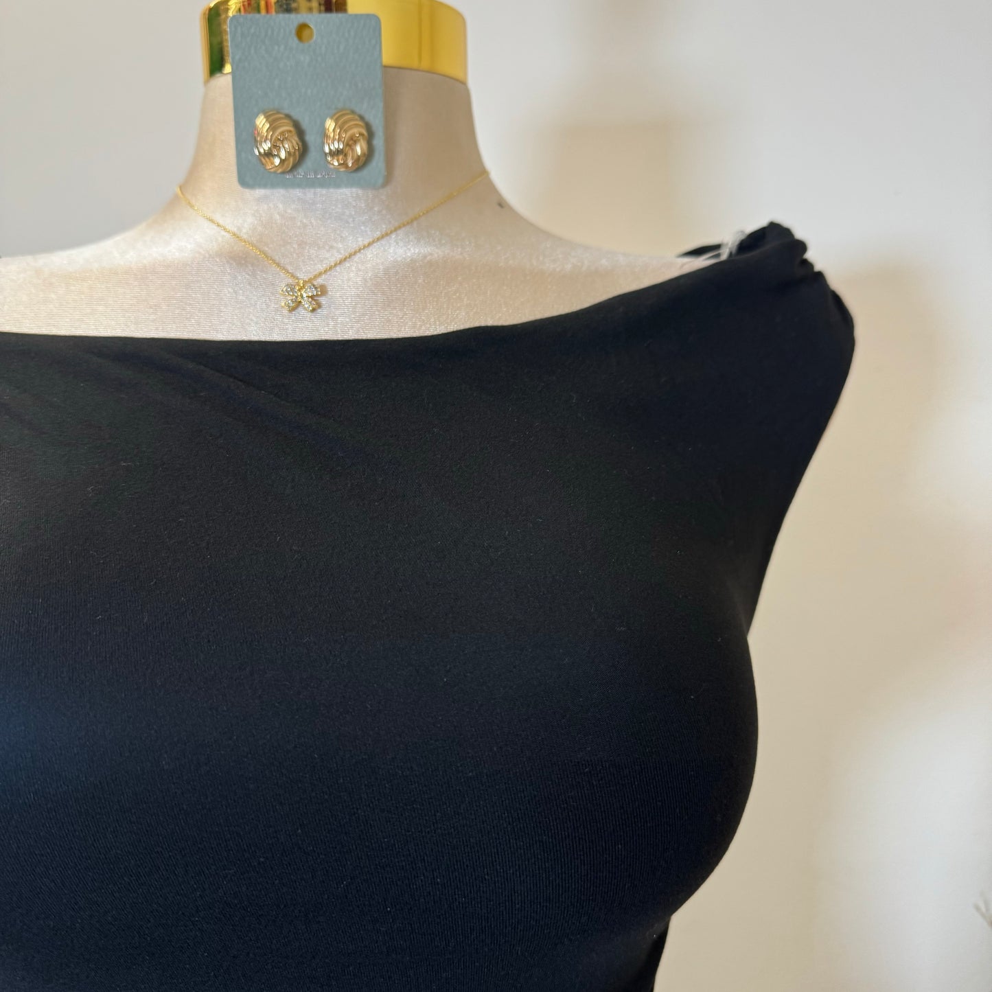 Asymmetric Bubble Dress-Black