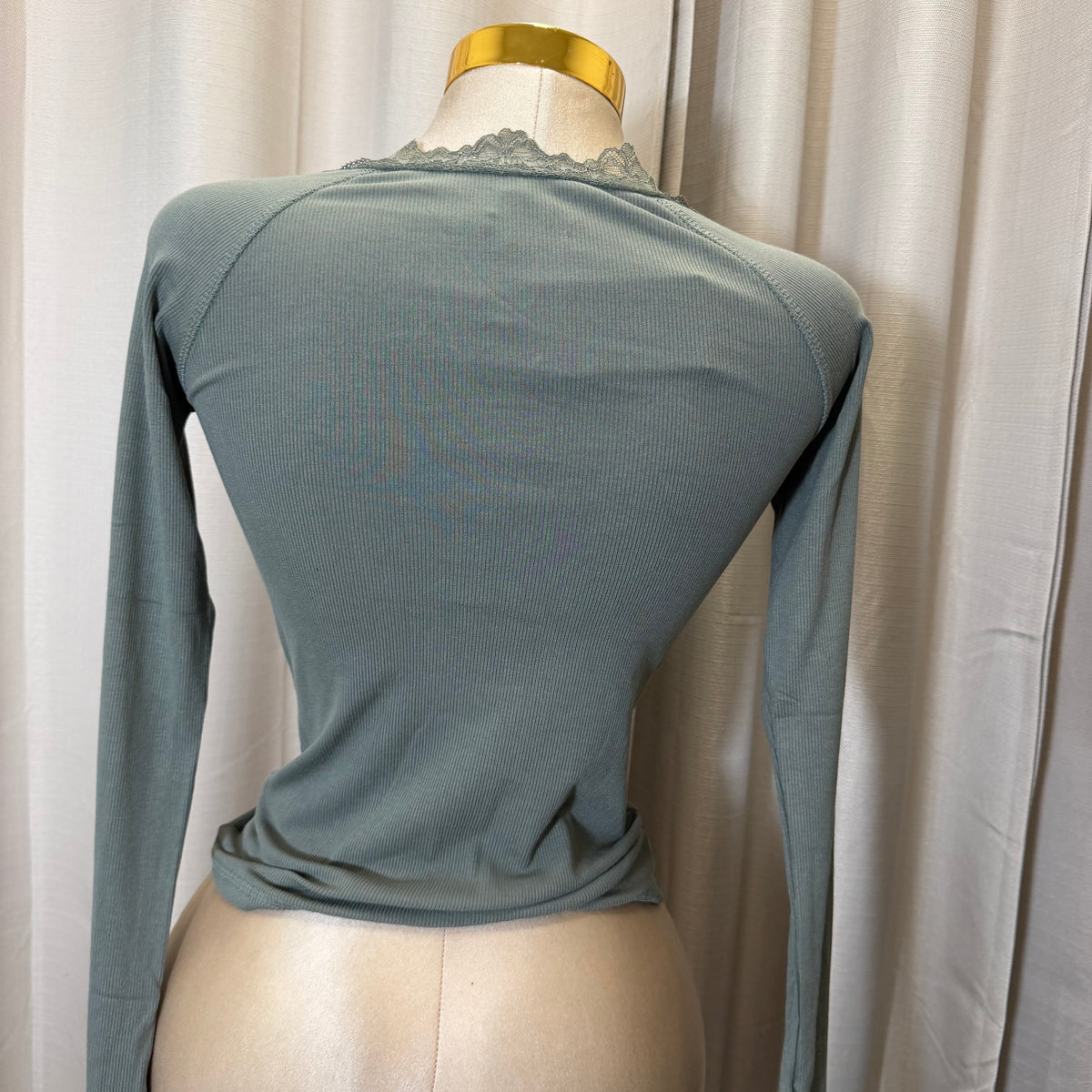 Long sleeve ribbed Lace Detail-Olive