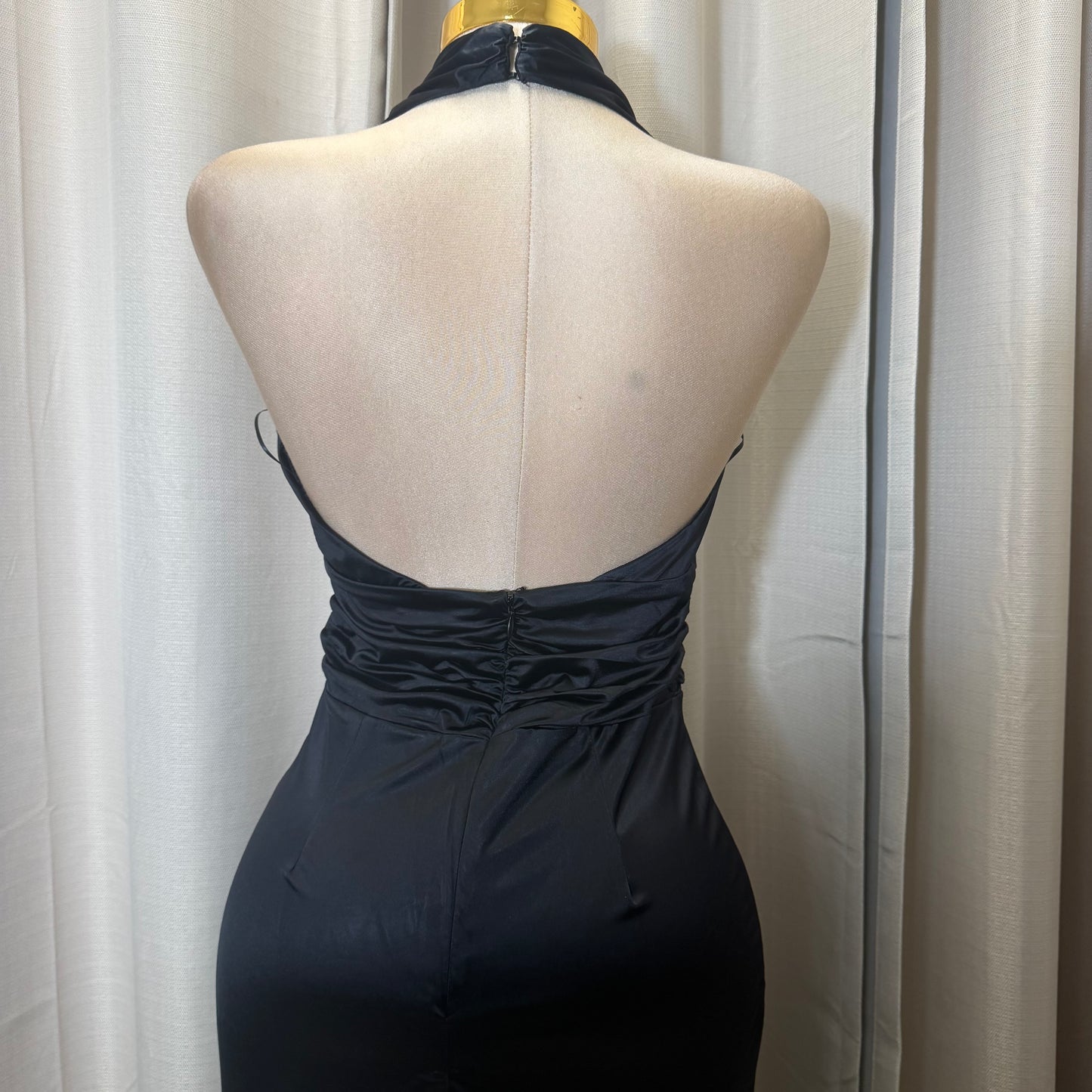 STRETCH SATIN KNIT OPEN BACK MIDI DRESS-Black