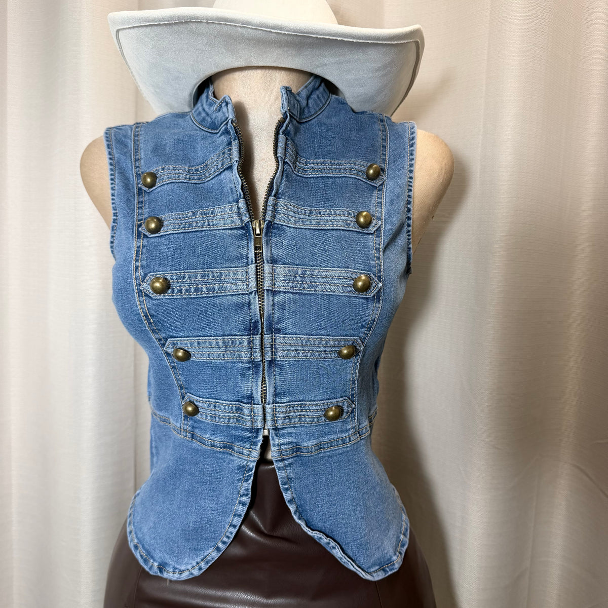 Napoleon Denim Vest-LT Blue