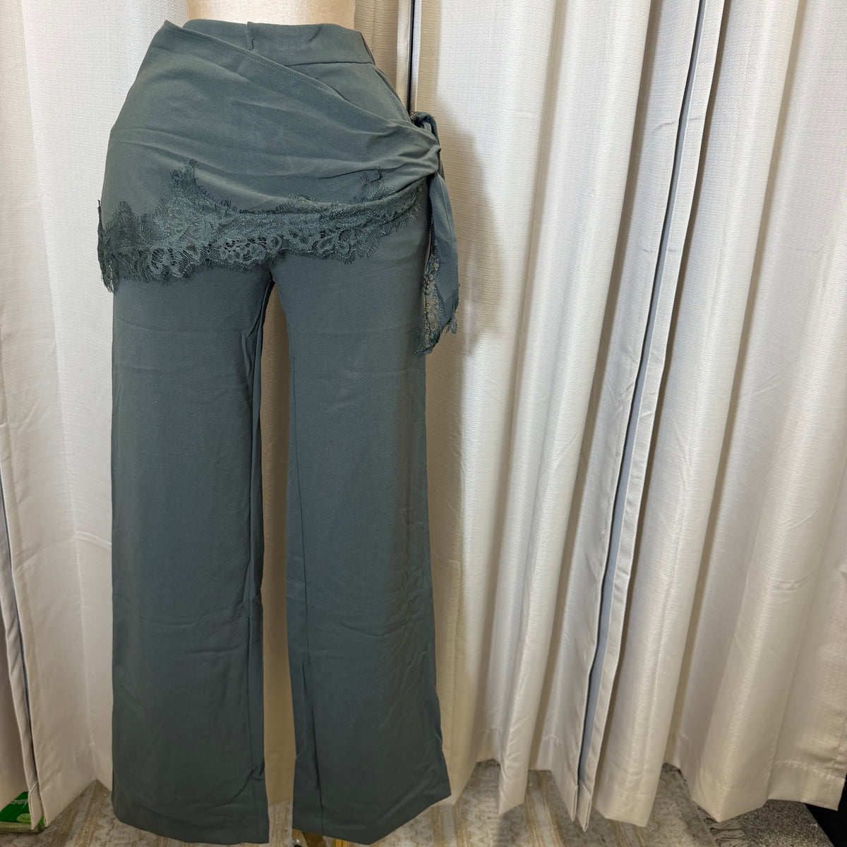 Dressy pant With scarf detail-Olive Green