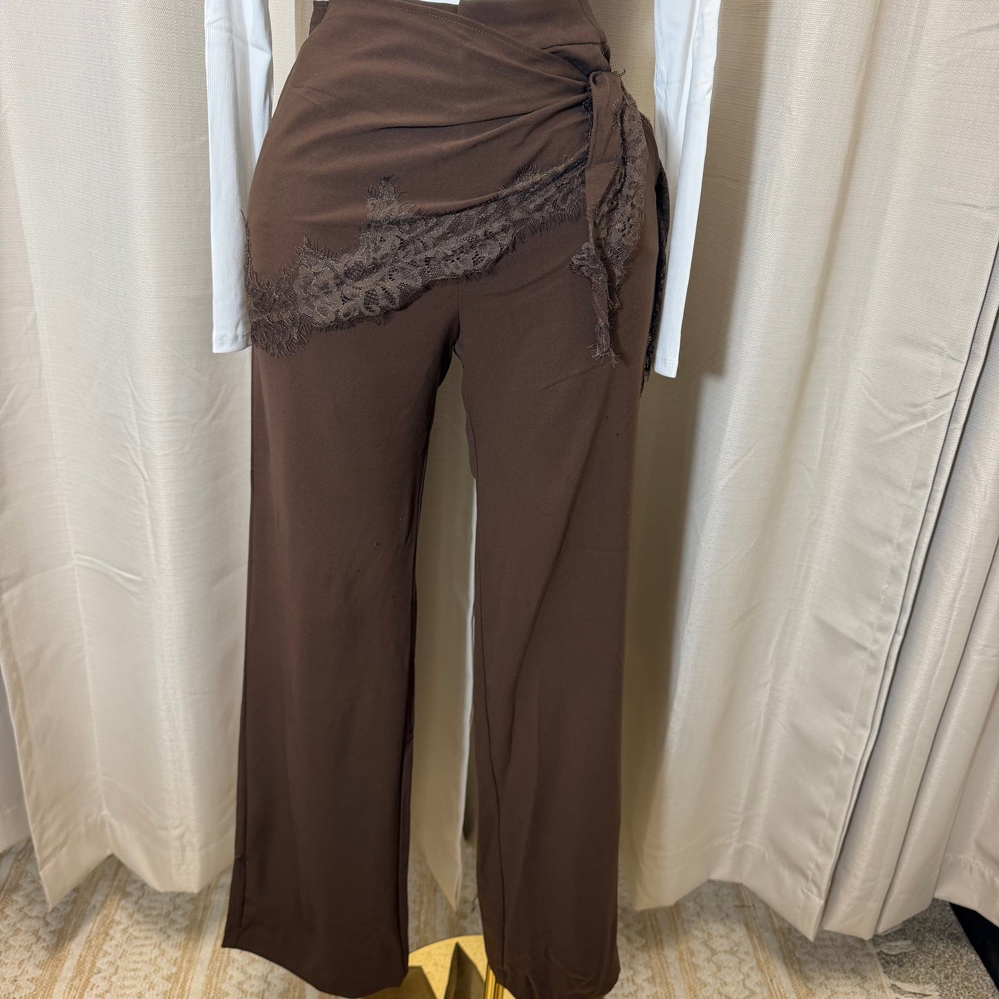 Dressy pant With scarf detail-Brown