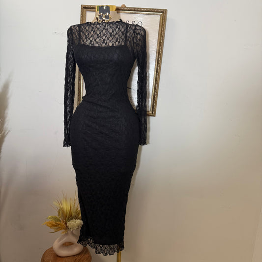 Rosie Lace Midi Dress-Black