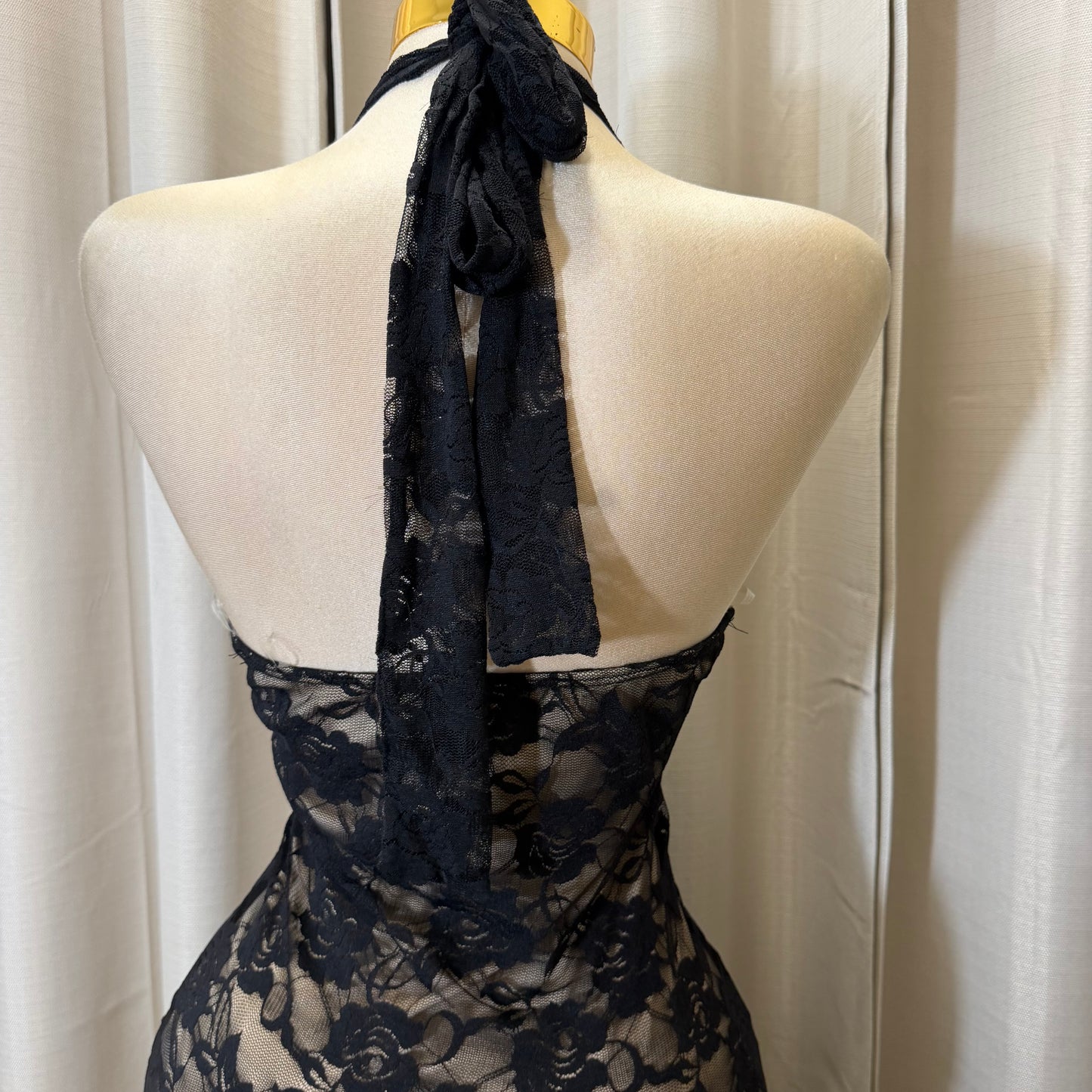 Halter back Tie Open back lace midi Dress-Black