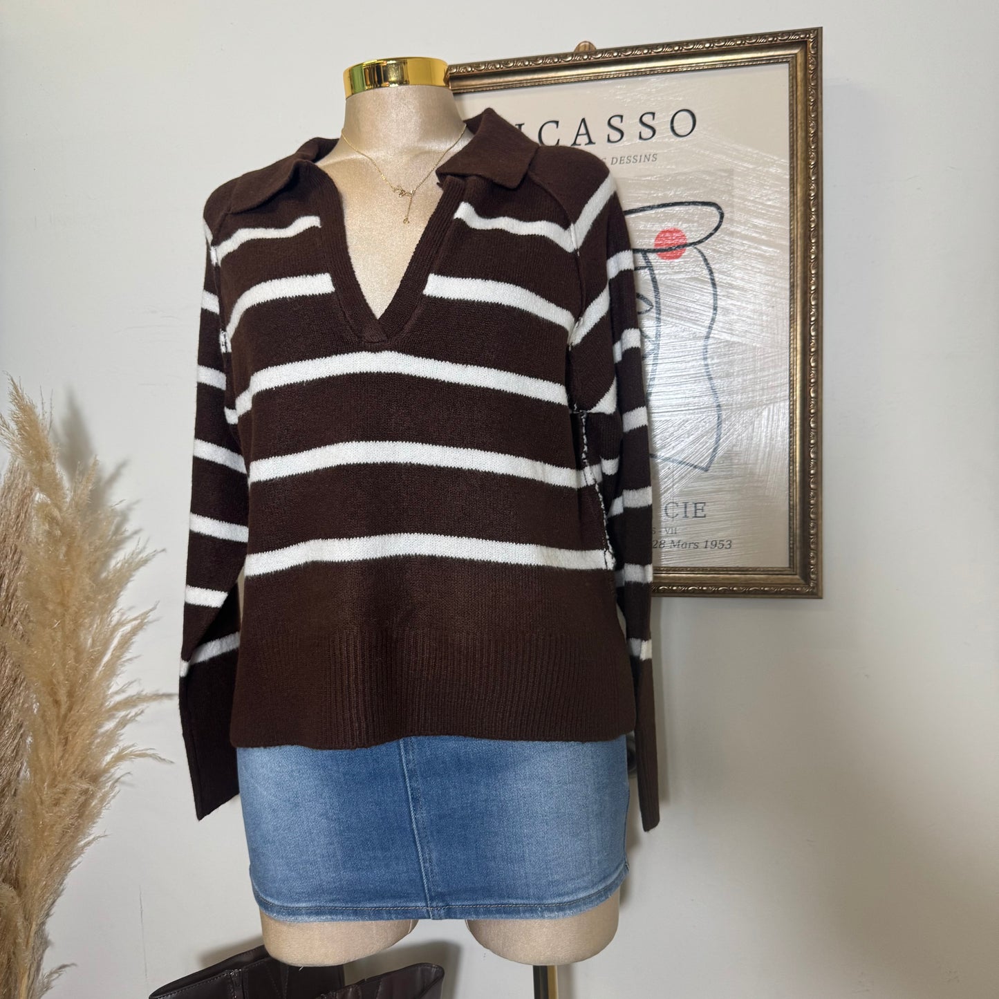 V Neck Stripe Polo Sweater-Brown